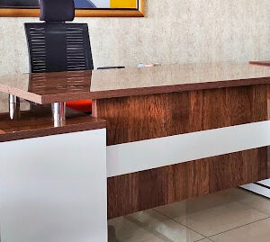 How to Buy Manager Office Tables in Lahore Online to Redefine Workspace
